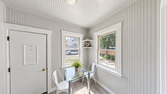 836 Canterbury St. 1R, Boston, MA 02131