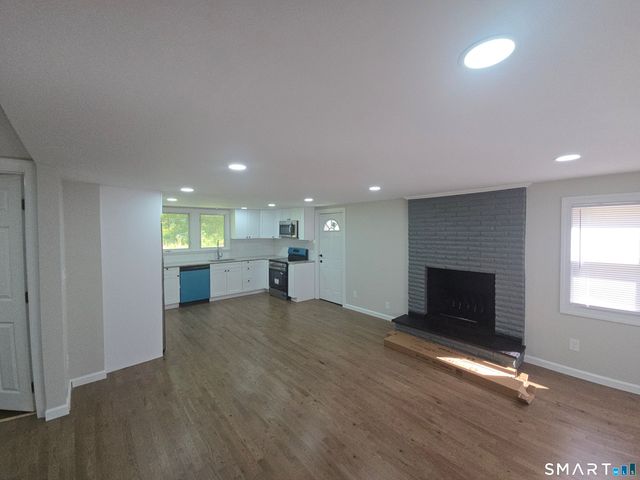 14 Parker Road, Marlborough, CT 06447