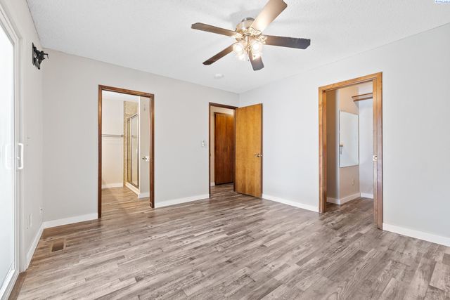 1983 Greenbrook Blvd, Richland, WA 99352