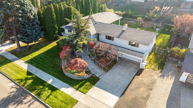 1983 Greenbrook Blvd, Richland, WA 99352