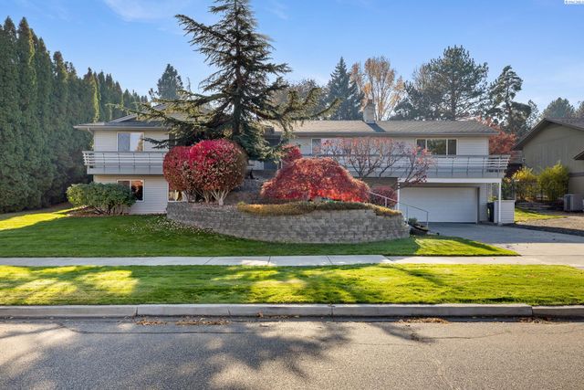 1983 Greenbrook Blvd, Richland, WA 99352