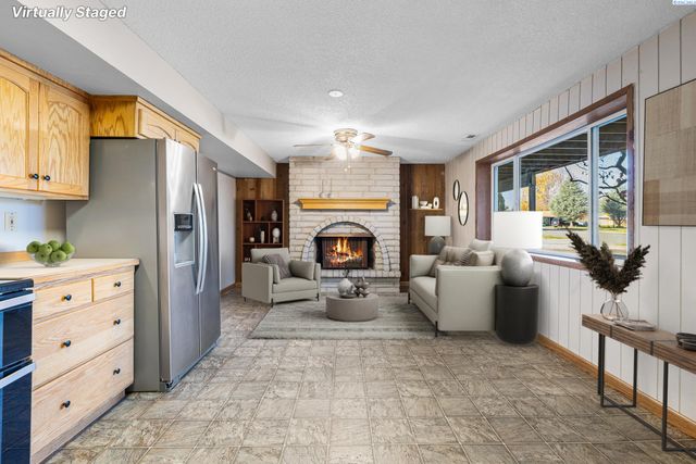 1983 Greenbrook Blvd, Richland, WA 99352