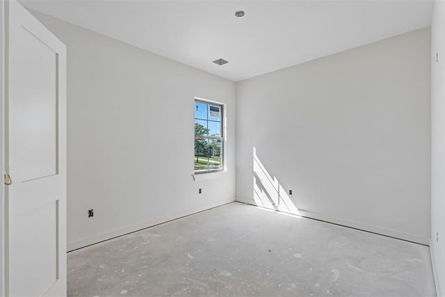 16114 Vernon Circle, Newalla, OK 74857