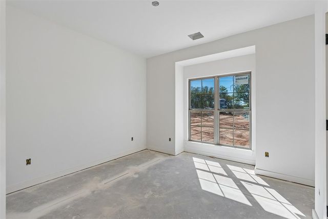 16114 Vernon Circle, Newalla, OK 74857