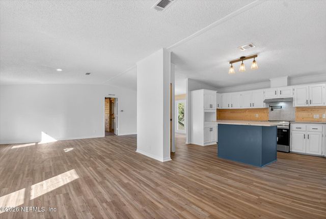 2313 DAISY Street, Middleburg, FL 32068