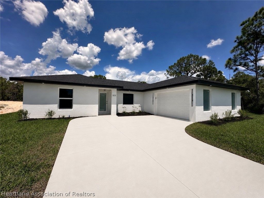 523 Concert Drive, Lake Placid, FL 33852