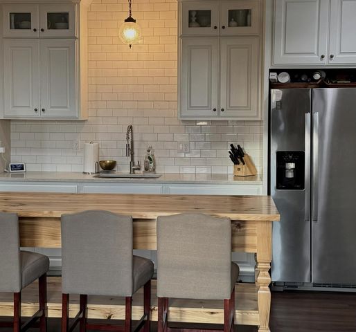 6551 Wolf Hollow Road, Windsor, WI 53598