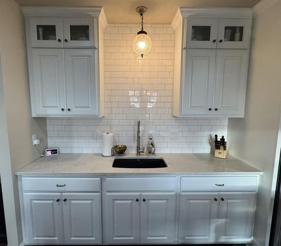 6551 Wolf Hollow Road, Windsor, WI 53598