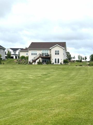 6551 Wolf Hollow Road, Windsor, WI 53598