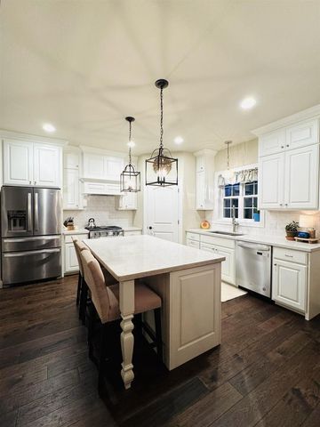 6551 Wolf Hollow Road, Windsor, WI 53598