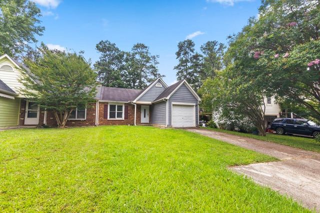 8022 Creekstone Way, Riverdale, GA 30274