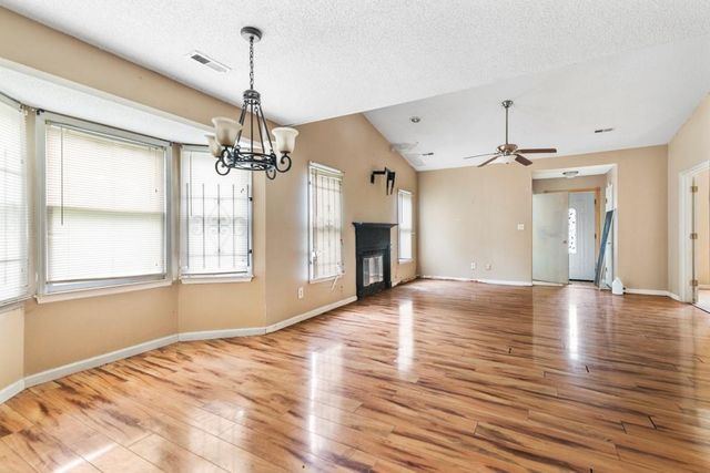 8022 Creekstone Way, Riverdale, GA 30274