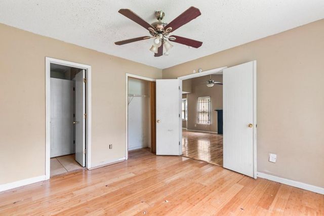 8022 Creekstone Way, Riverdale, GA 30274