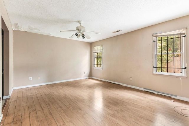 8022 Creekstone Way, Riverdale, GA 30274