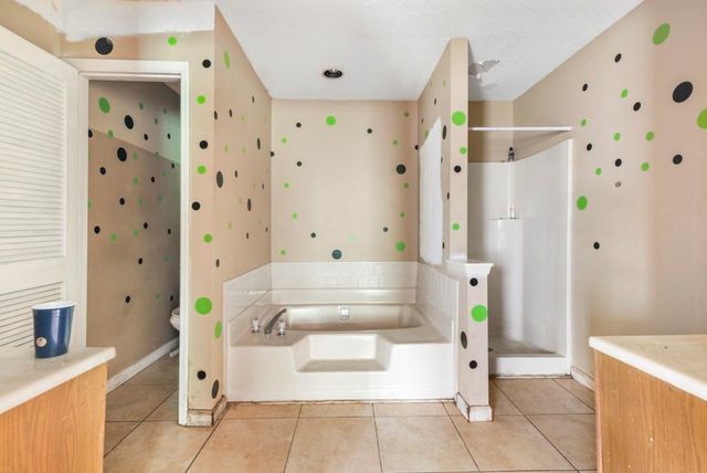 8022 Creekstone Way, Riverdale, GA 30274