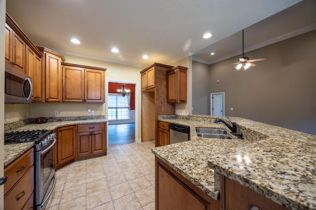178 Kailors Cove Circle, Ringgold, GA 30736