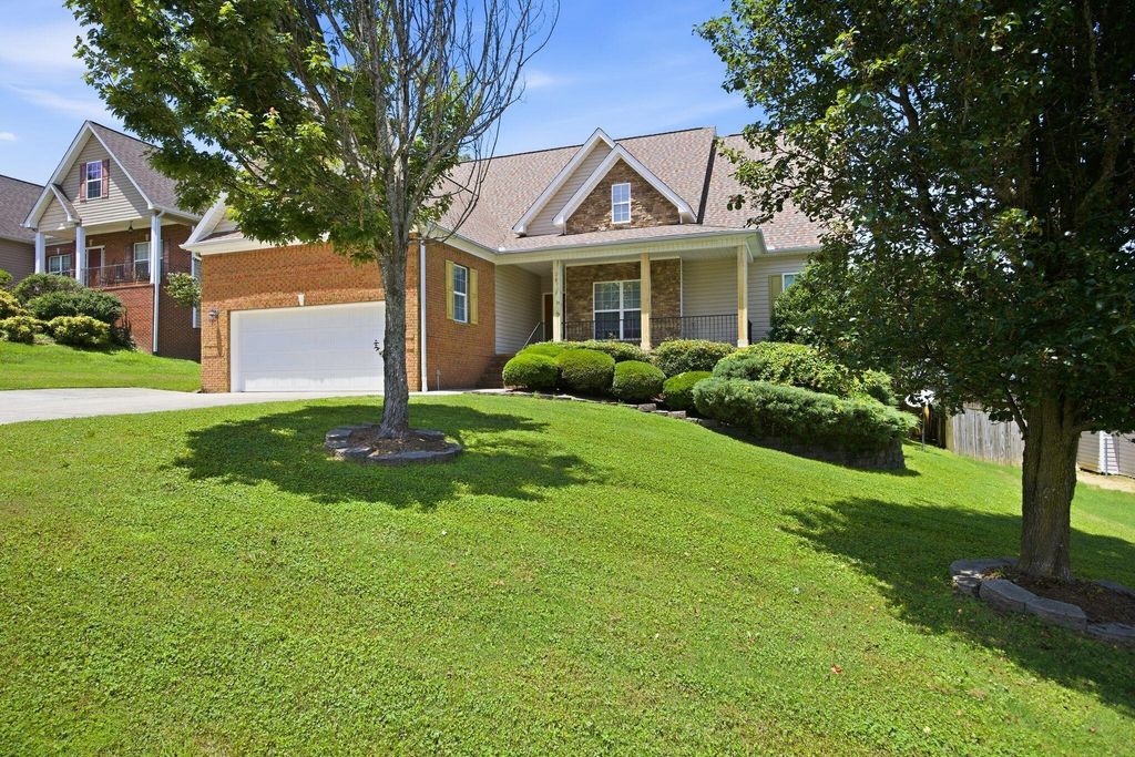 178 Kailors Cove Circle, Ringgold, GA 30736