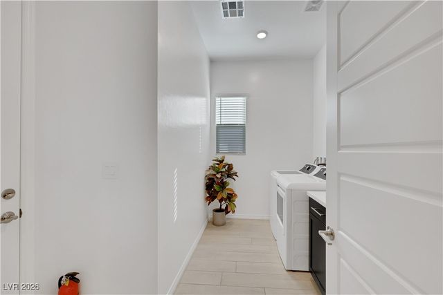 689 Webber Park Street, Henderson, NV 89011