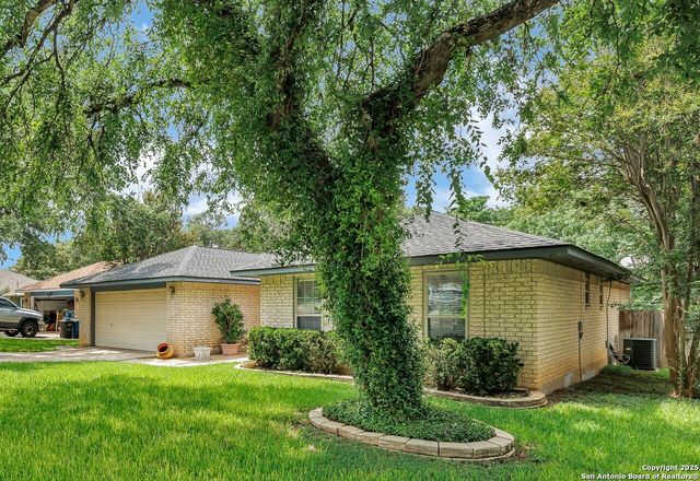 7923 Creek Trail, San Antonio, TX 78254