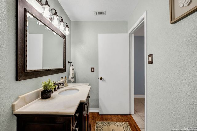 7923 Creek Trail, San Antonio, TX 78254