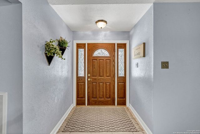7923 Creek Trail, San Antonio, TX 78254