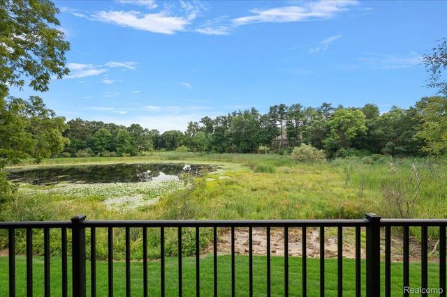 1059 Iroquois Trail, Oxford Charter Township, MI 48371