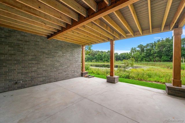 1059 Iroquois Trail, Oxford Charter Township, MI 48371
