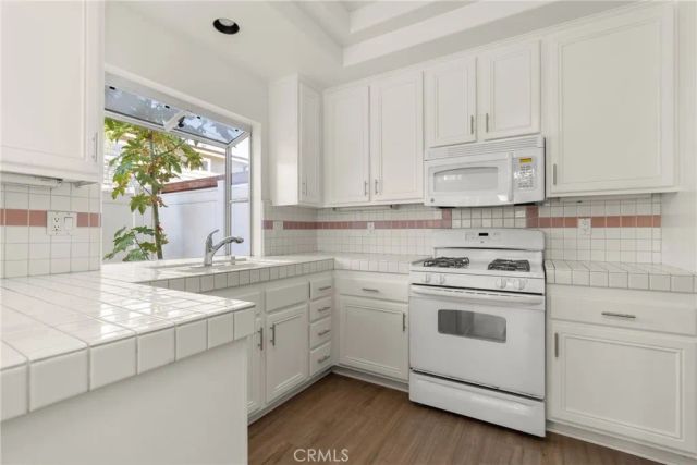 2680 Orange J, Costa Mesa, CA 92627