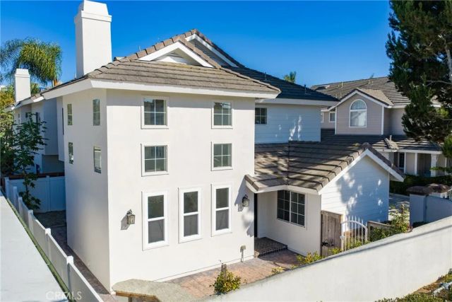 2680 Orange J, Costa Mesa, CA 92627