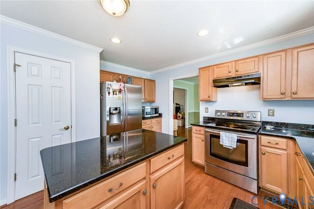 1900 Brilland Ct, Glen Allen, VA 23060