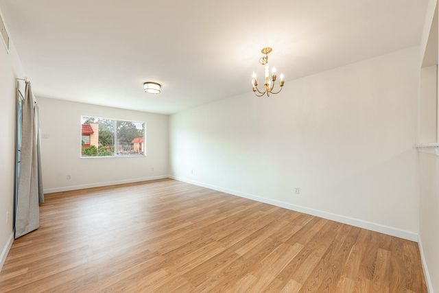 2860 N POWERS DRIVE 134, Orlando, FL 32818