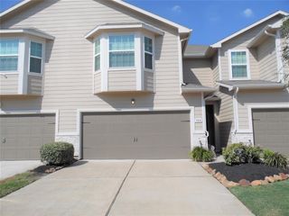 5106 Gable Lane, Houston, TX 77066