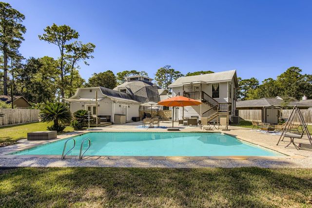 16614 Creeksouth Road, Houston, TX 77068