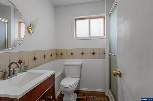 4545 Hazelgreen Rd, Salem, OR 97305