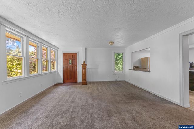 4545 Hazelgreen Rd, Salem, OR 97305