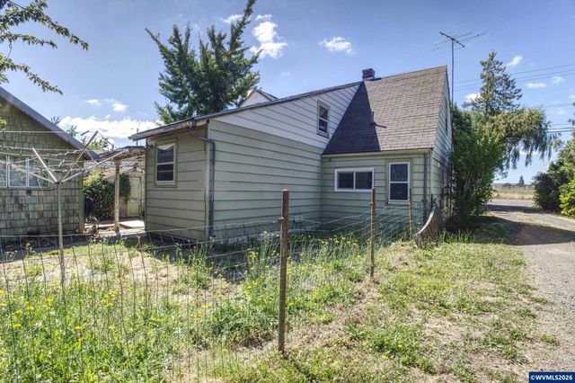4545 Hazelgreen Rd, Salem, OR 97305