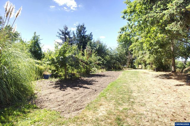 4545 Hazelgreen Rd, Salem, OR 97305