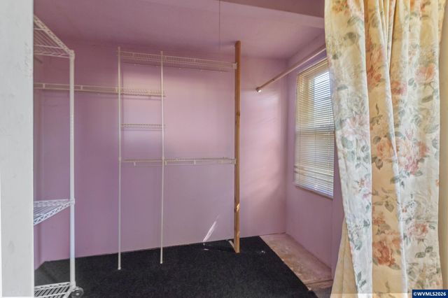 4545 Hazelgreen Rd, Salem, OR 97305