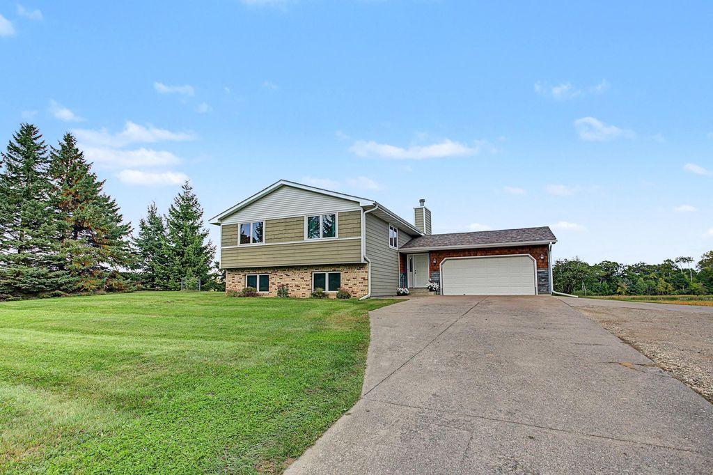 11409 Manning Trail N, Stillwater, MN 55082 — exterior