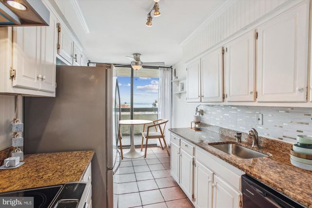 400 MADISON ST #1704, Alexandria, VA 22314