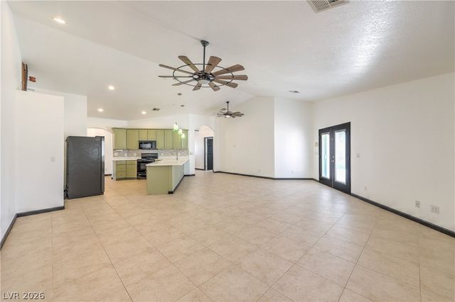 3195 Heyer Street, Logandale, NV 89021