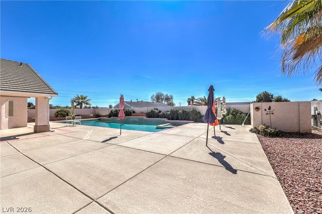 3195 Heyer Street, Logandale, NV 89021