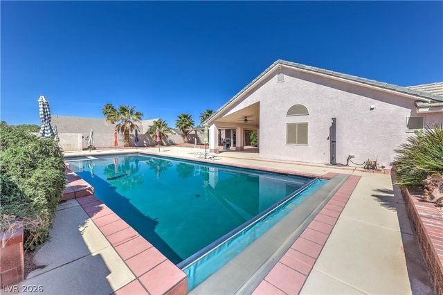 3195 Heyer Street, Logandale, NV 89021