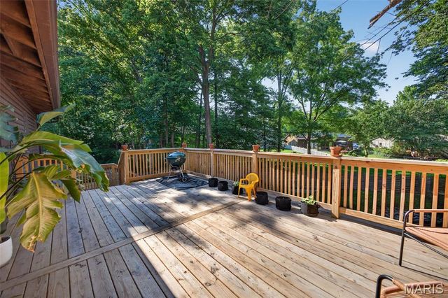 854 Meadowview Lane, Columbia, IL 62236