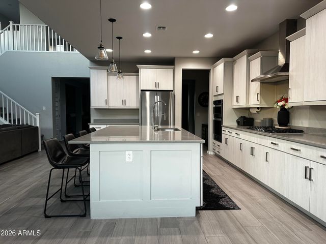 7228 W QUAIL TRACK Drive, Peoria, AZ 85383