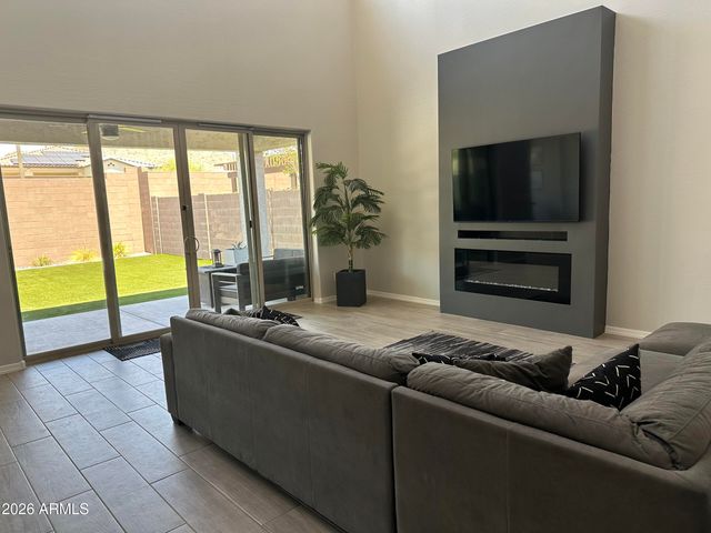7228 W QUAIL TRACK Drive, Peoria, AZ 85383