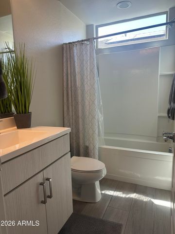7228 W QUAIL TRACK Drive, Peoria, AZ 85383