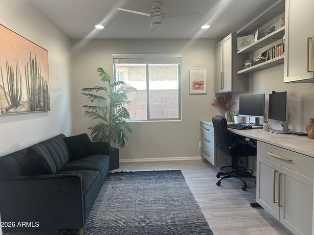 7228 W QUAIL TRACK Drive, Peoria, AZ 85383