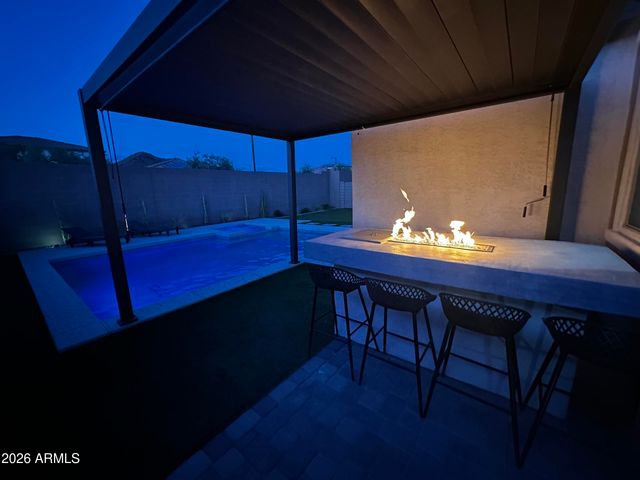 7228 W QUAIL TRACK Drive, Peoria, AZ 85383