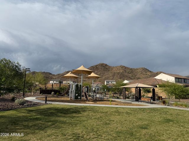 7228 W QUAIL TRACK Drive, Peoria, AZ 85383
